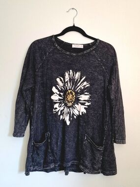 Washed Black Daisy Graphic Long-Sleeve Tunic - Jess & Jane